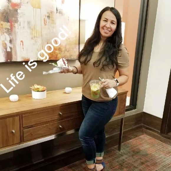 Meet your Posher, Maritza - Picture 6 of 16